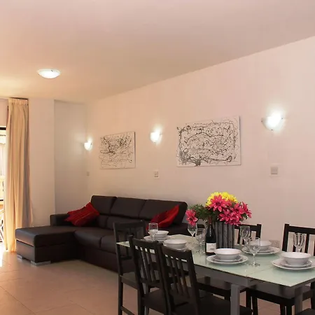 Seashells 2 Bedroom Apartment With Sunny Terrace With Stunning Panoramic Sea Views By Getaways Malta * Bugibba